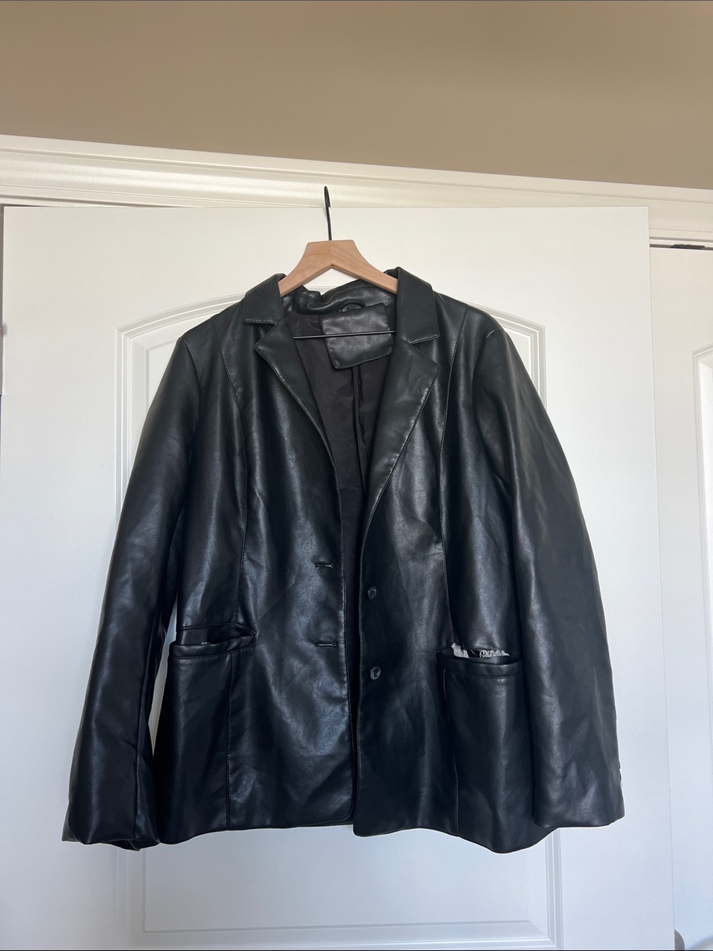 Oversized faux leather jacket (black)